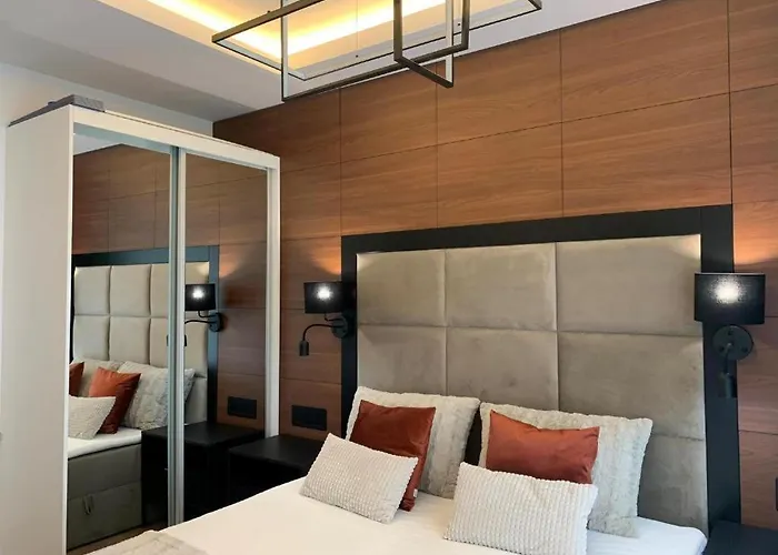 Bursztynowe Brzozowa 6 4*